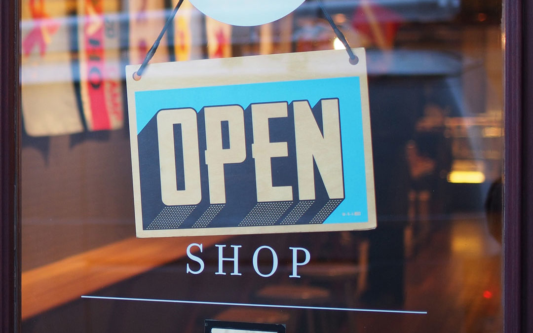 Open Shop - Stimmen Ihre Öffnungszeiten? (Bild: Photo by Mike Petrucci on Unsplash)